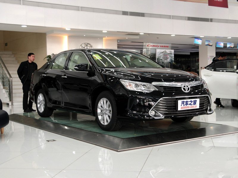 成都租車選自動(dòng)檔還是手動(dòng)檔好